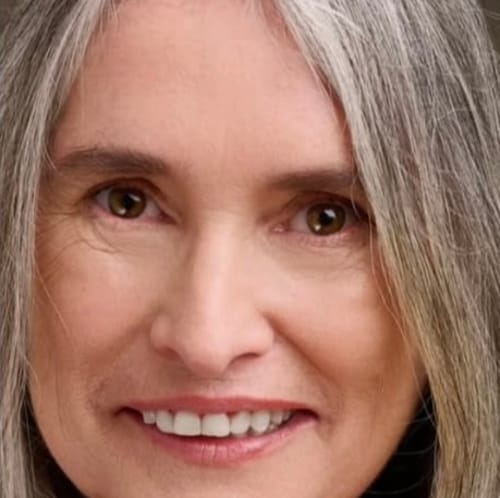 Headshot of Florence Bhatia, LPC