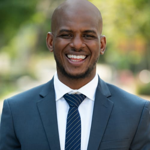 Headshot of Kristopher Mclucas, LCSW