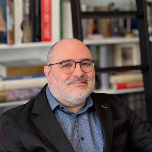 Headshot of Daniel Kronenberg, LCSW