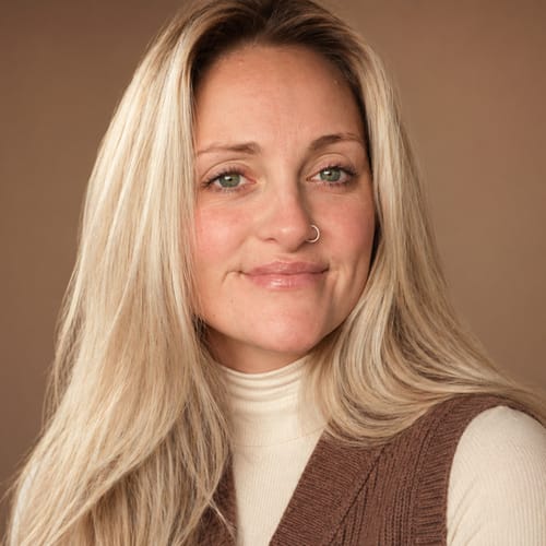 Headshot of Taylor Sikes, APRN