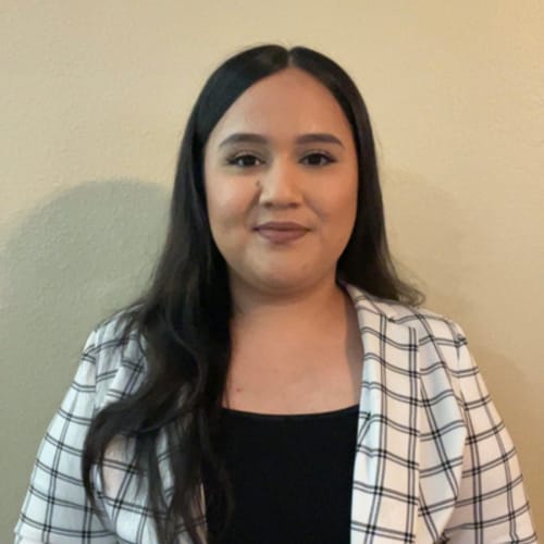 Headshot of Evelin Saldana Gama, LCSW
