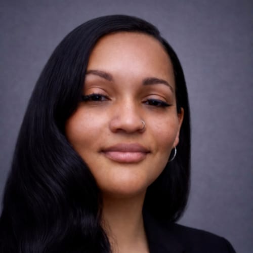 Headshot of Jonnelle Tavarez, LCSW
