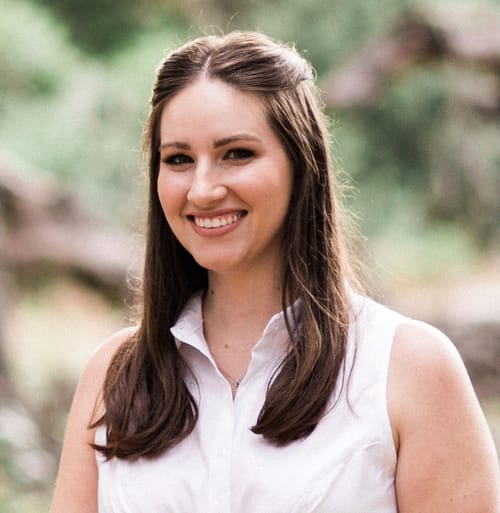 Headshot of Nicole Clelland, LMFT