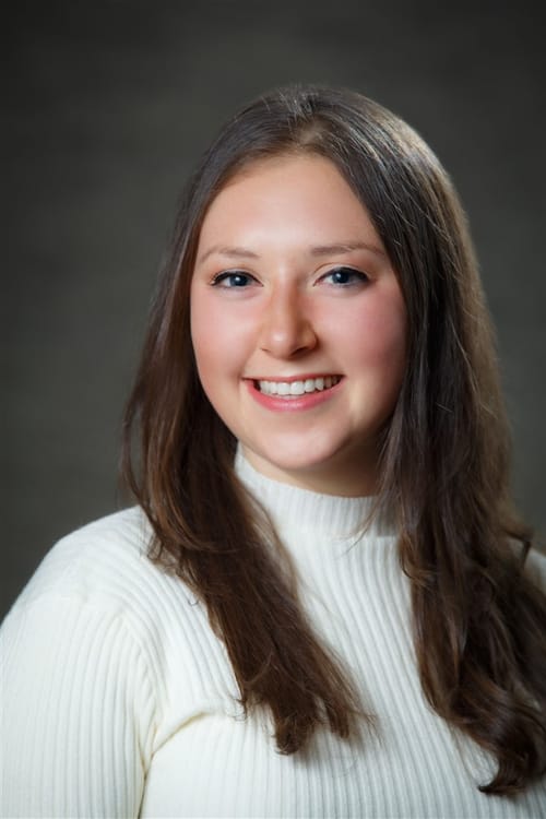 Headshot of Rena Blatt, LCSW