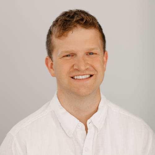 Headshot of Winslow Morrell, LMFT