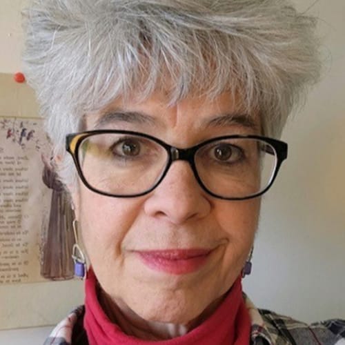 Headshot of Catherine Frias, LCSW_C