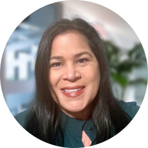 Headshot of Yolanda Deleon, LMHC