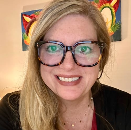 Headshot of Amy Fortin, LICSW
