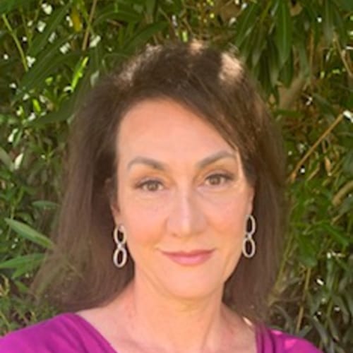 Headshot of Becky Chenik, LMFT