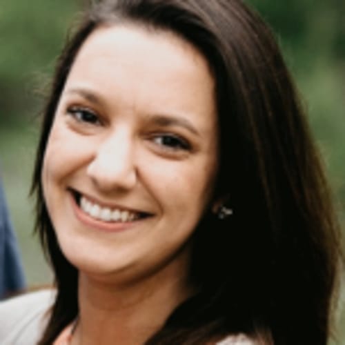 Headshot of Ishah Ahmed, LMSW