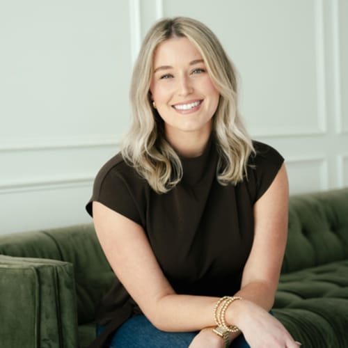 Headshot of Maddie Oines Thomas, LCSW_OUT_OF_STATE