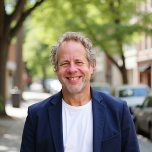 Headshot of Mark Hollingshead, LCPC