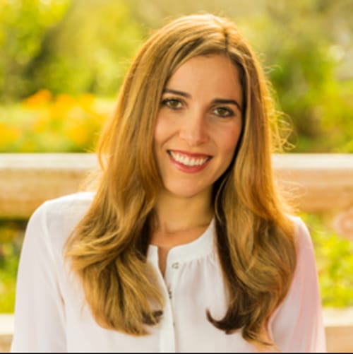 Headshot of Gina Delucca, LICENSED_PSYCHOLOGIST