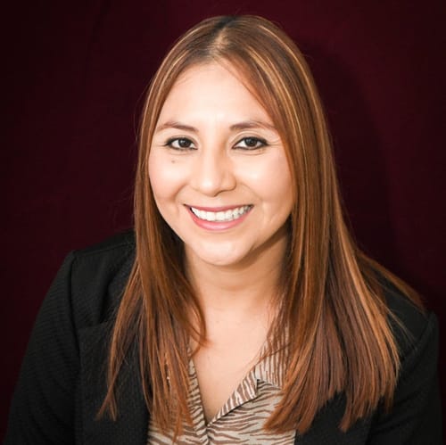 Headshot of Mayra Estrada, LMFT