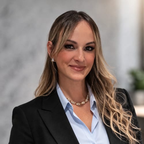Headshot of Lianne Revilla, APRN