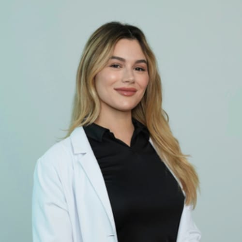 Headshot of Jessica Penate, APRN