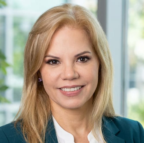 Headshot of Myrna Colón, LMHC