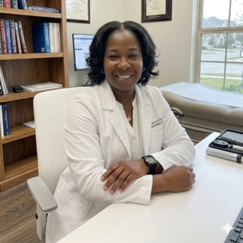 Headshot of Esther Igbani, APRN_CNP