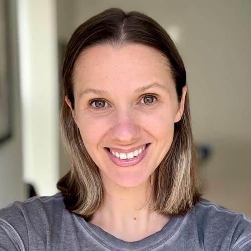 Headshot of Lizzie Brown, LPCMH