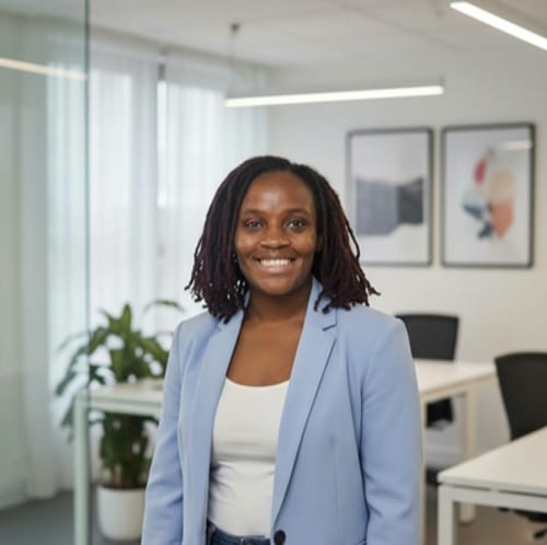 Headshot of Nicole Evans, LCSW