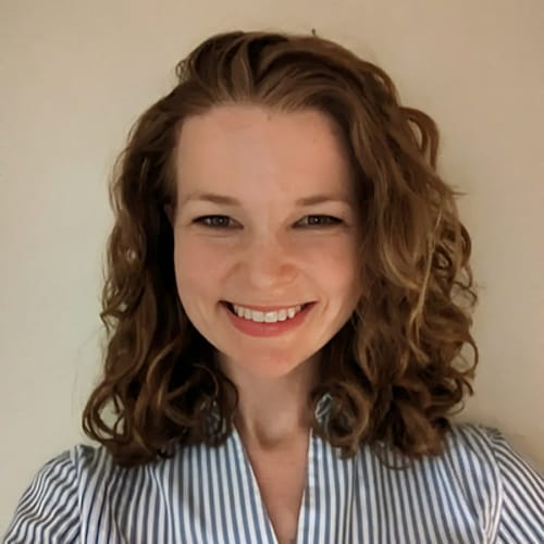 Headshot of Stephanie O'Neill, LMHC