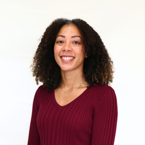 Headshot of Carolina De La Paz, LCSW