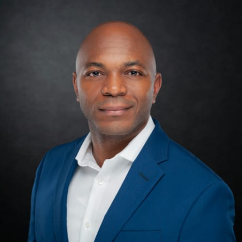 Headshot of Arnold Etoua, LCSW