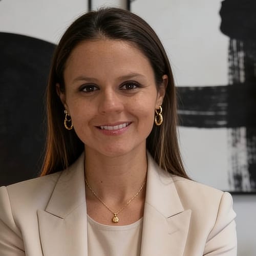Headshot of Laura Bernal, APRN