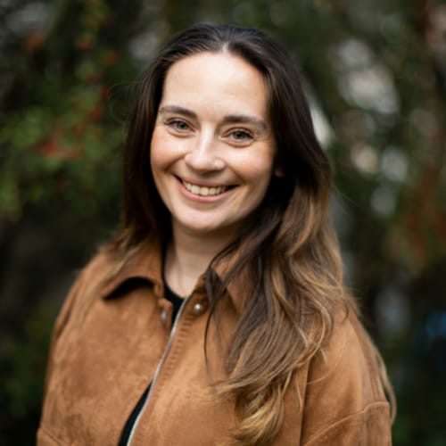 Headshot of Victoria Dobbins, LMFT