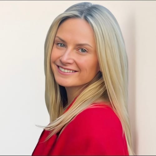 Headshot of Mariel Peck, LPC