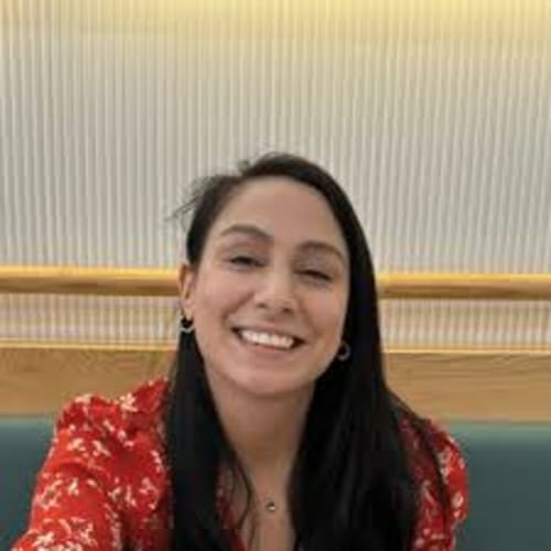 Headshot of Paulina Santibanez, LCSW
