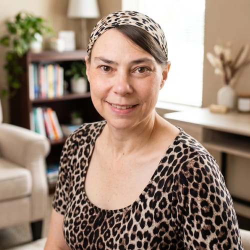 Headshot of Esther McCall, LPCC