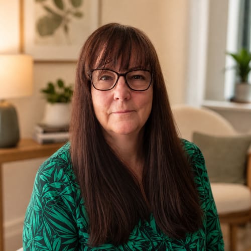 Headshot of Pam Dobbins, LMFT