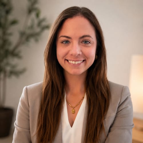 Headshot of Brynn Mays, LCSW