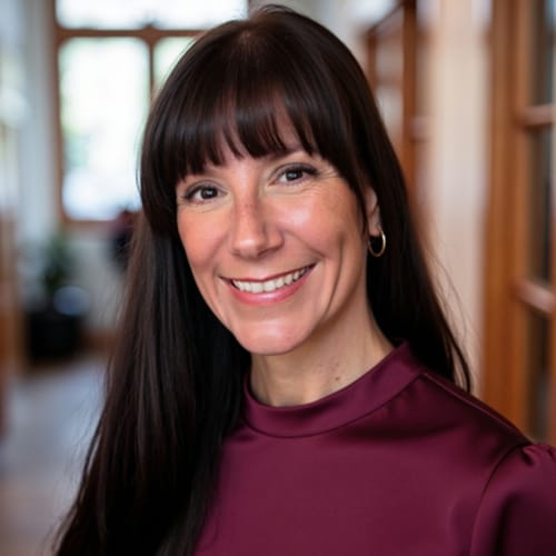 Headshot of Jamie Taylor, LCPC