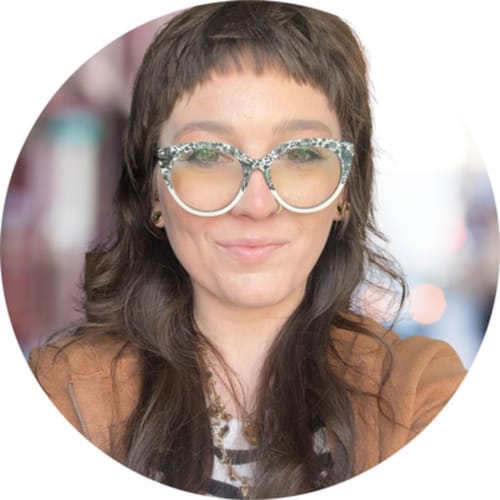 Headshot of Amanda Stussy, LCSW