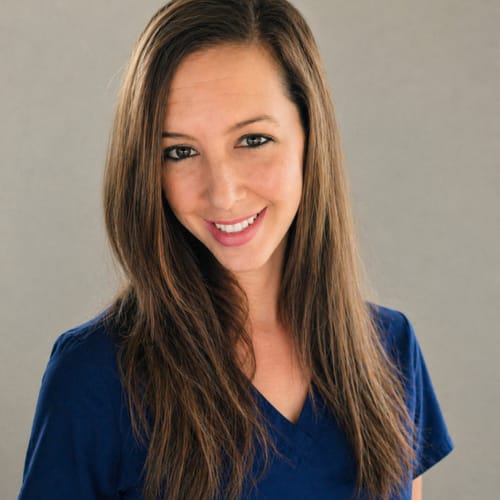 Headshot of Lindsay Mischler, APRN