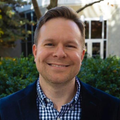 Headshot of Kenson Hiatt, LPC