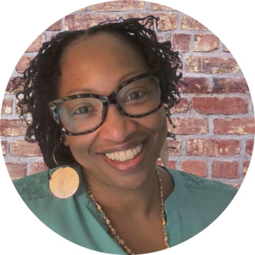 Headshot of Lizette Butts, LCSW