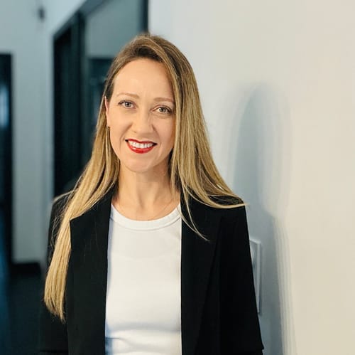 Headshot of Julie Sekachev, LPC