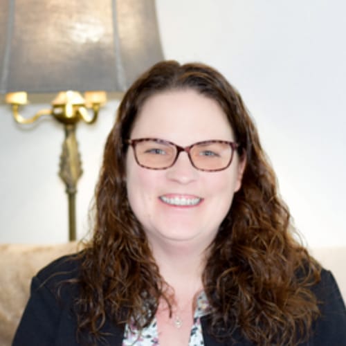 Headshot of Jennifer Pressey, LPC