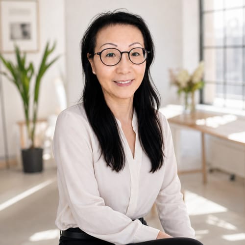 Headshot of Meiling Liu, LMHC