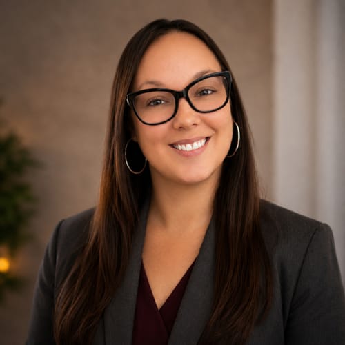 Headshot of Amanda Woods-Roberts, LCSW
