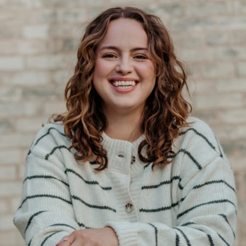 Headshot of Lauren Rouwhorst, LMSW