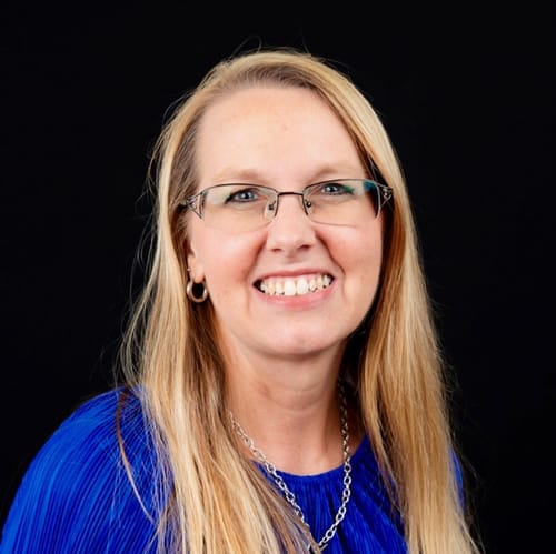 Headshot of DeAnna Tracy, LPC