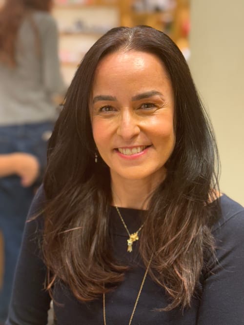 Headshot of Tatiana Reis, LCSW