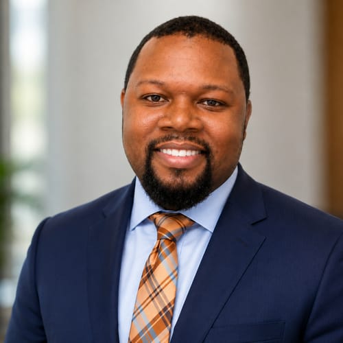 Headshot of Xavier Spann, LPC