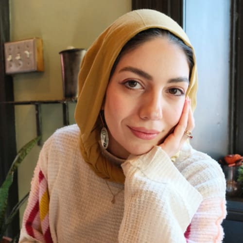 Headshot of Dania Alkhabaz, LPC
