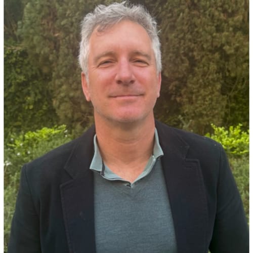 Headshot of Jonathan Mozenter, LMFT