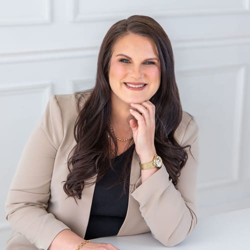 Headshot of Pamela Beattie, LMFT